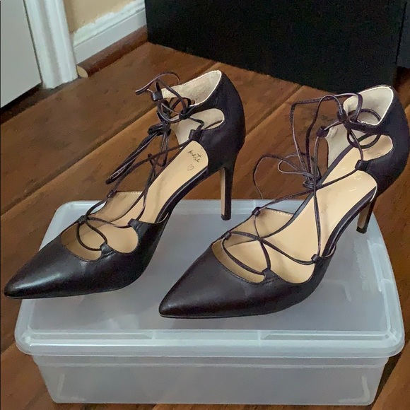 Banana Republic Chocolate Brown Tie Up Heels - Picture 2 of 4